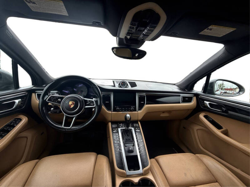 2018 Porsche Macan S