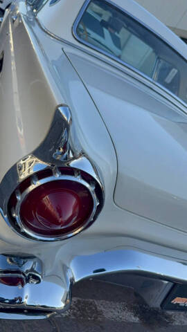 1957 Ford Thunderbird