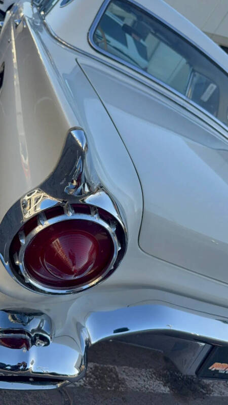 1957 Ford Thunderbird