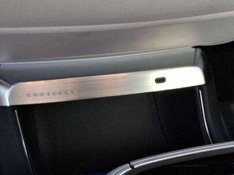 2024 Cadillac LYRIQ Luxury 1