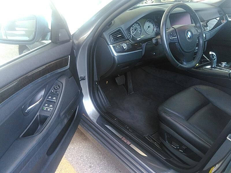 2011 BMW 5 Series 550i