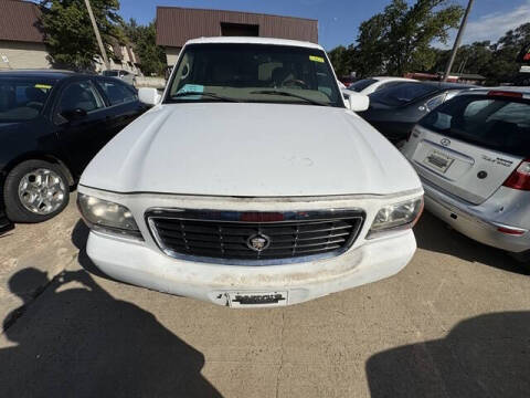 2000 Cadillac Escalade