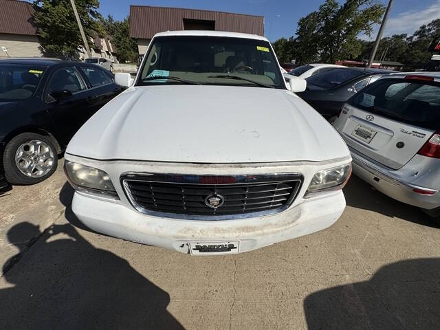 2000 Cadillac Escalade