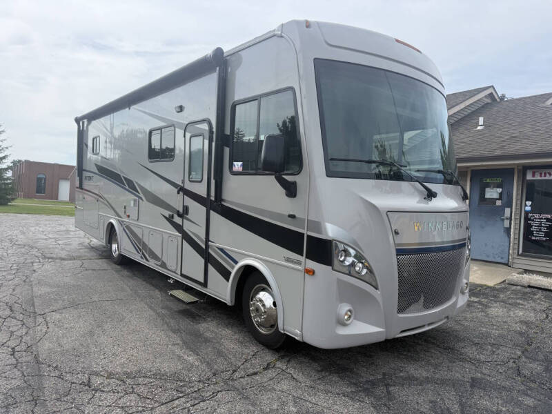 2020 Winnebago INTENT