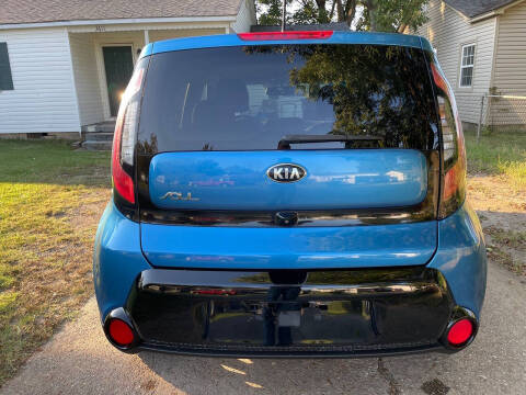 2016 Kia Soul +
