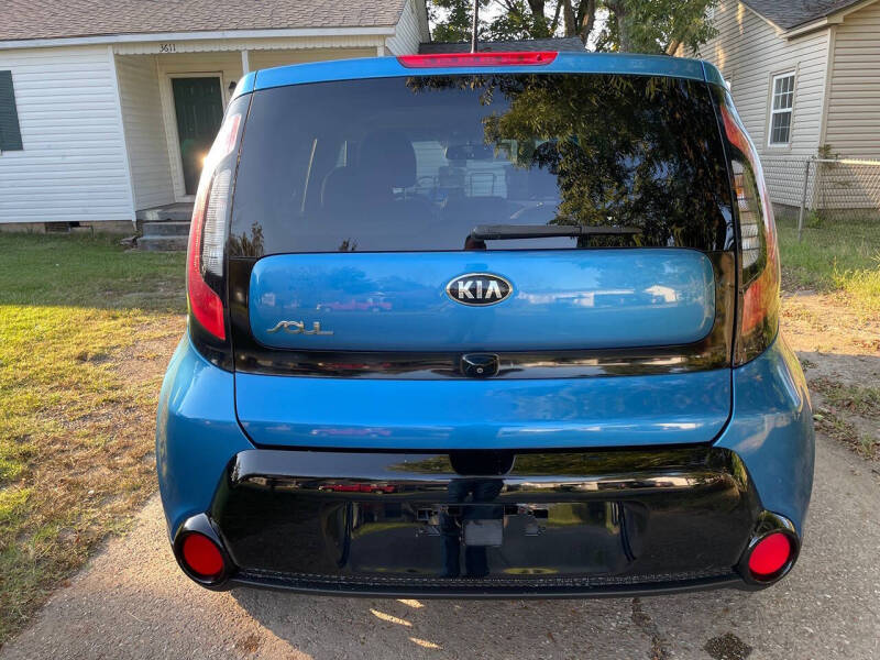 2016 Kia Soul +