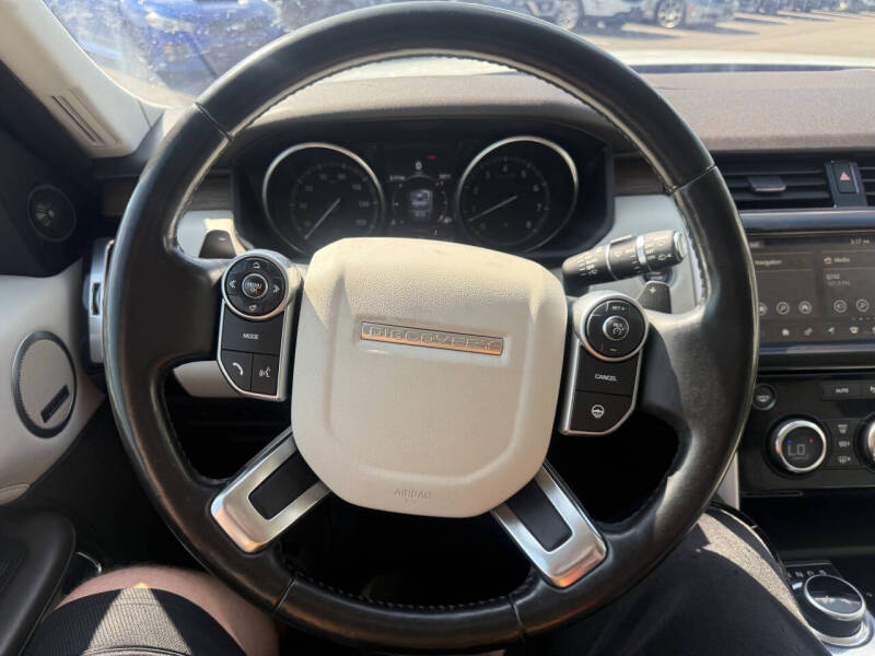 2017 Land Rover Discovery HSE Luxury
