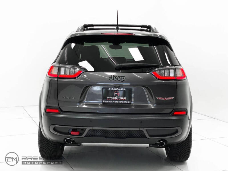 2020 Jeep Cherokee Trailhawk