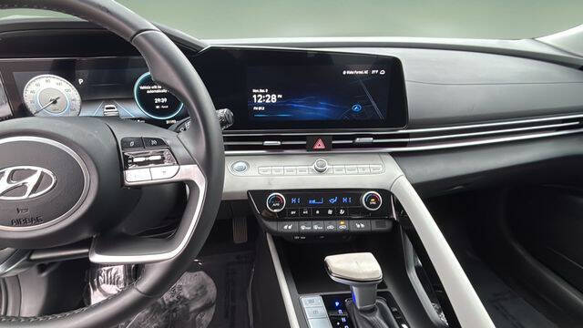 2023 Hyundai Elantra Hybrid Limited