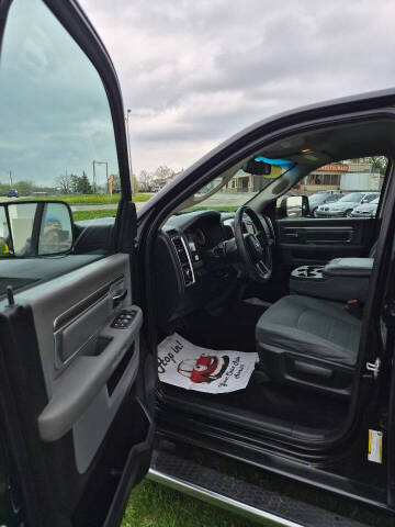 2016 RAM 1500 SLT
