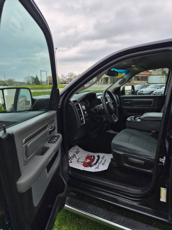2016 RAM 1500 SLT