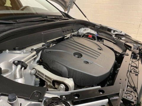 2025 Volvo XC60 B5 Core Dark Theme