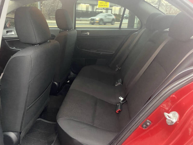 2016 Mitsubishi Lancer ES