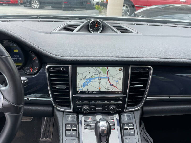 2014 Porsche Panamera 4