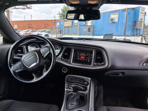 2016 Dodge Challenger SXT