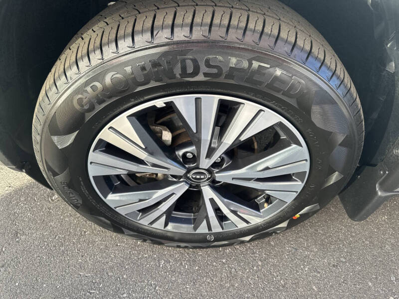 2022 Nissan Rogue SV