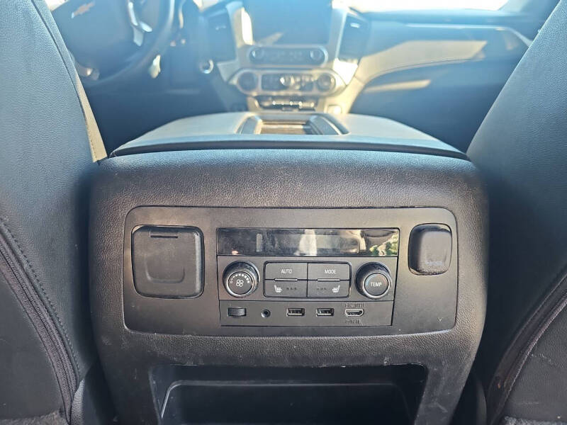 2017 Chevrolet Suburban LT