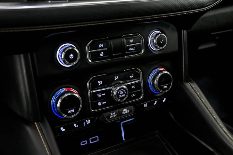 2024 GMC Yukon XL AT4