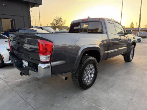 2017 Toyota Tacoma SR5 V6
