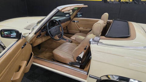 1986 Mercedes-Benz 560-Class 560 SL