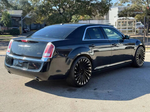 2013 Chrysler 300