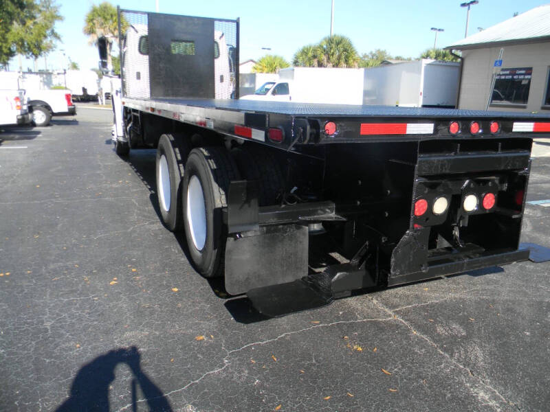 2015 Freightliner M2 106