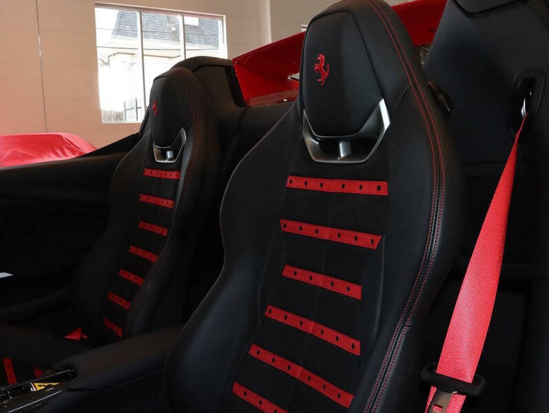 2024 Ferrari 296 GTS