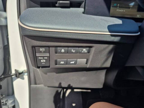 2026 Nissan LEAF Platinum+