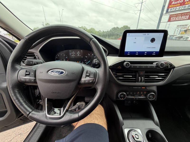2021 Ford Escape SE