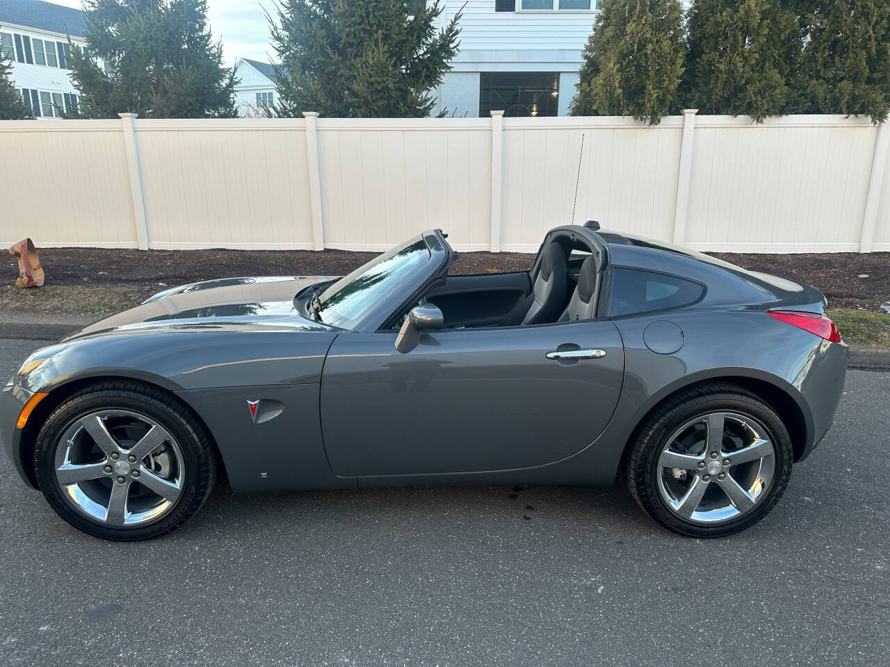 2009 Pontiac Solstice 4