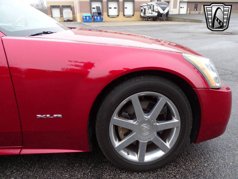 2005 Cadillac XLR