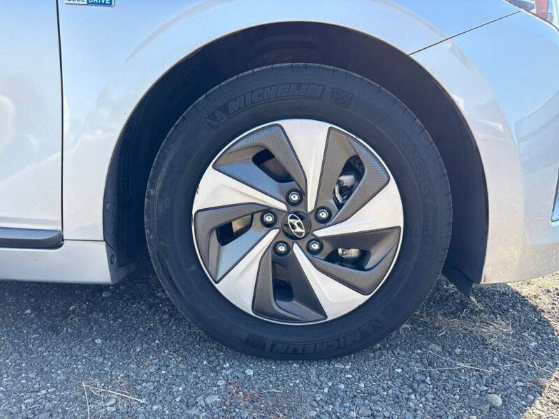 2017 Hyundai Ioniq Hybrid SEL