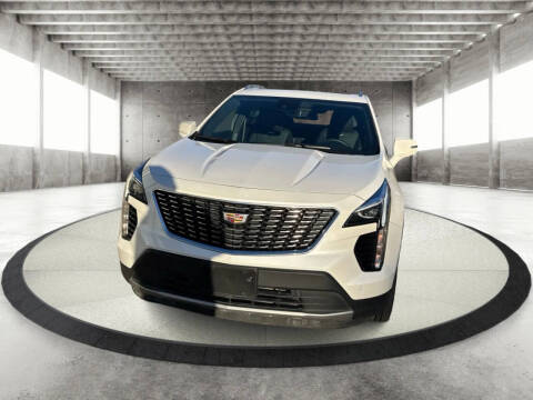 2022 Cadillac XT4 Premium Luxury