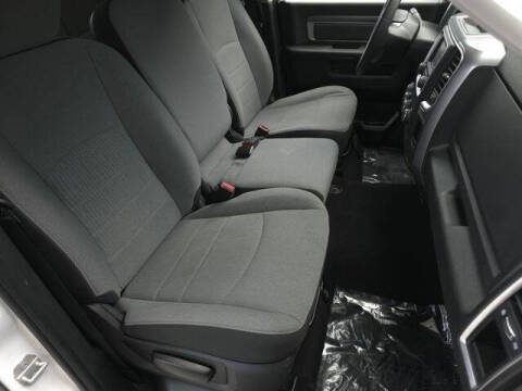 2024 RAM 1500 Classic SLT