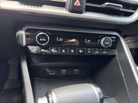 2023 Kia K5