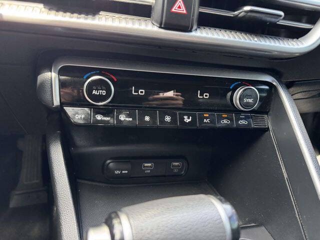 2023 Kia K5