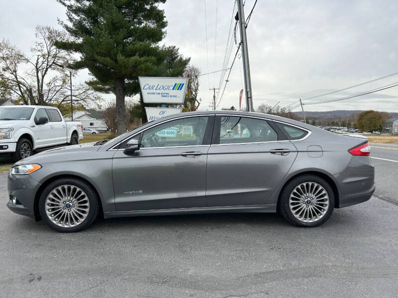 2014 Ford Fusion Titanium photo 26