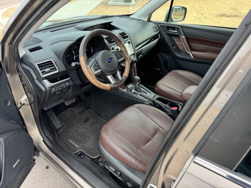 Image 10 of 2017 Subaru Forester 2.5i Touring