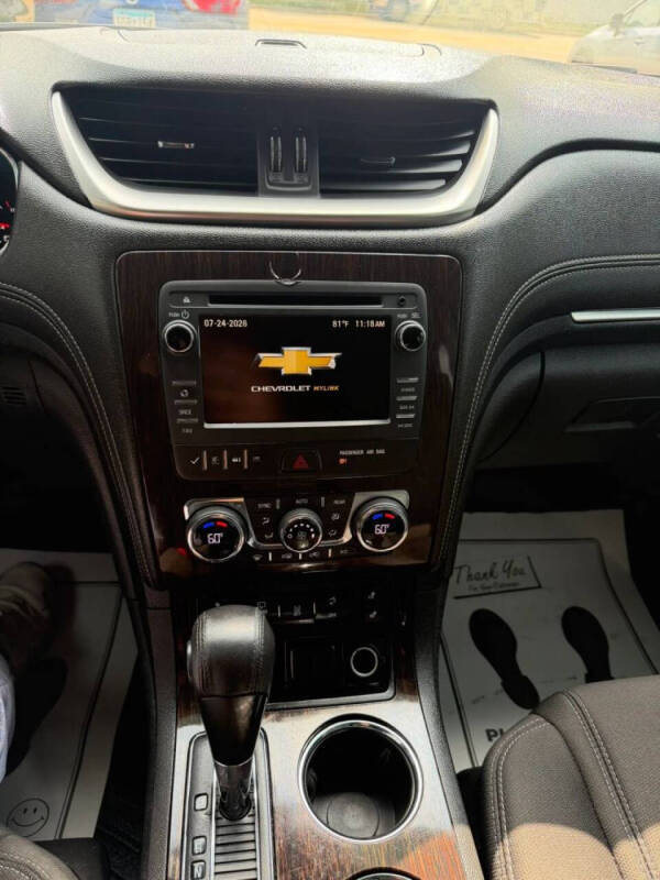 2017 Chevrolet Traverse LT