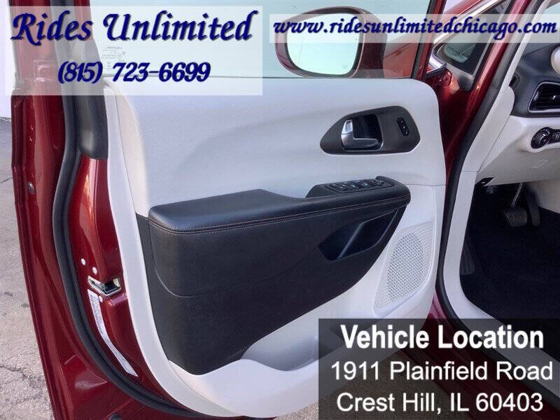 2020 Chrysler Pacifica Touring L