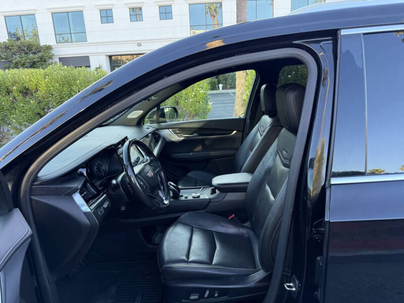 2020 Cadillac XT6 Premium Luxury