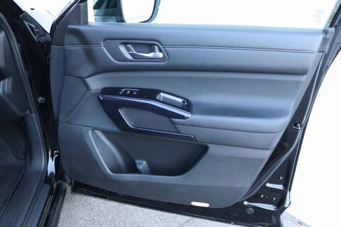 2022 Nissan Pathfinder S