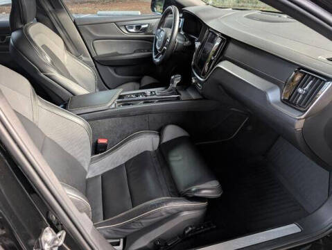 2020 Volvo V60 T5 R-Design