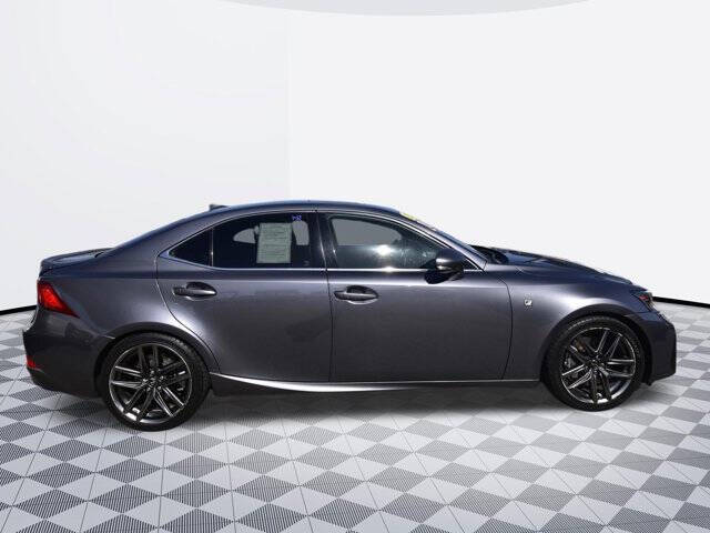 2017 Lexus IS 200t