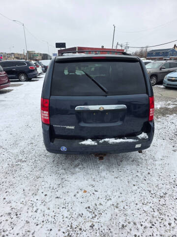 2008 Chrysler Town and Country Limited