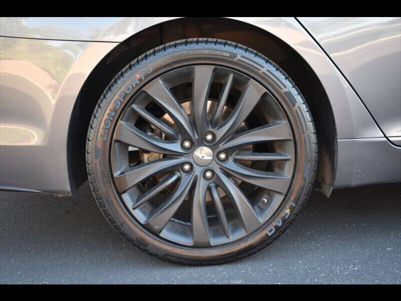 2015 Hyundai Genesis 5.0L