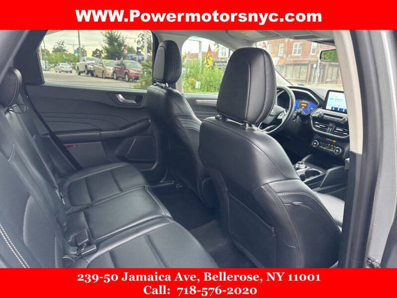 2021 Ford Escape Titanium