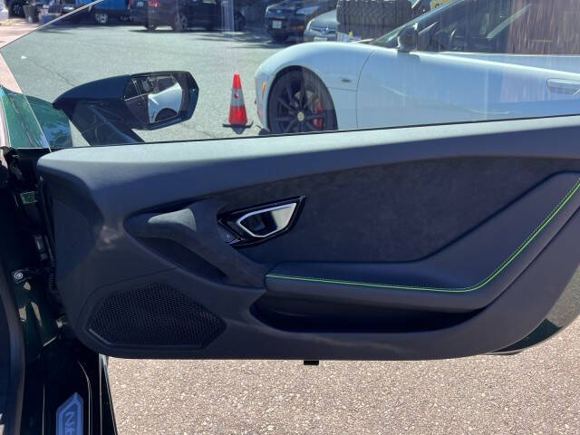 2023 Lamborghini Huracan Tecnica