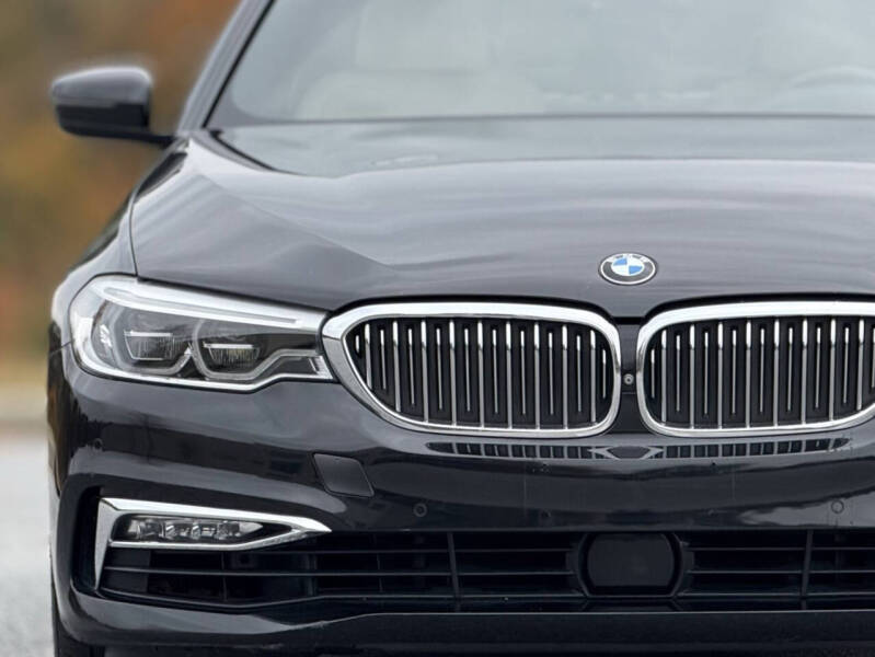 2018 BMW 5 Series 540i