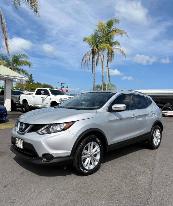 2017 Nissan Rogue Sport SV's photo